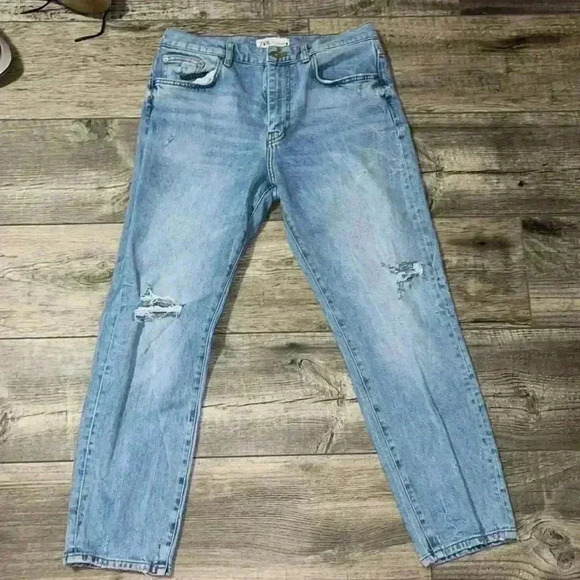 Zara Denim - ZARA The New Slim High Rise Mom Jeans Size 8